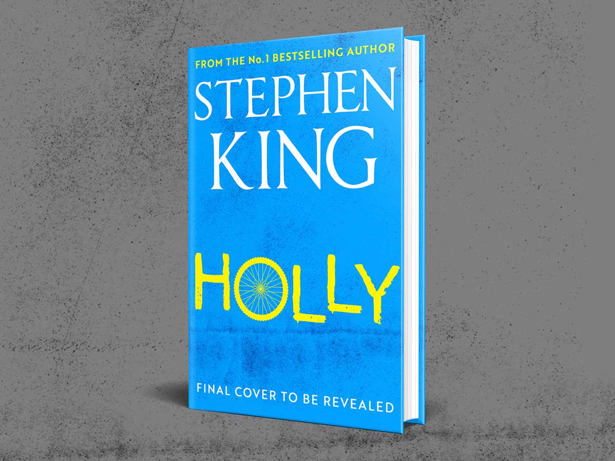 Author Stephen King returns with chilling new book Holly - CBS News